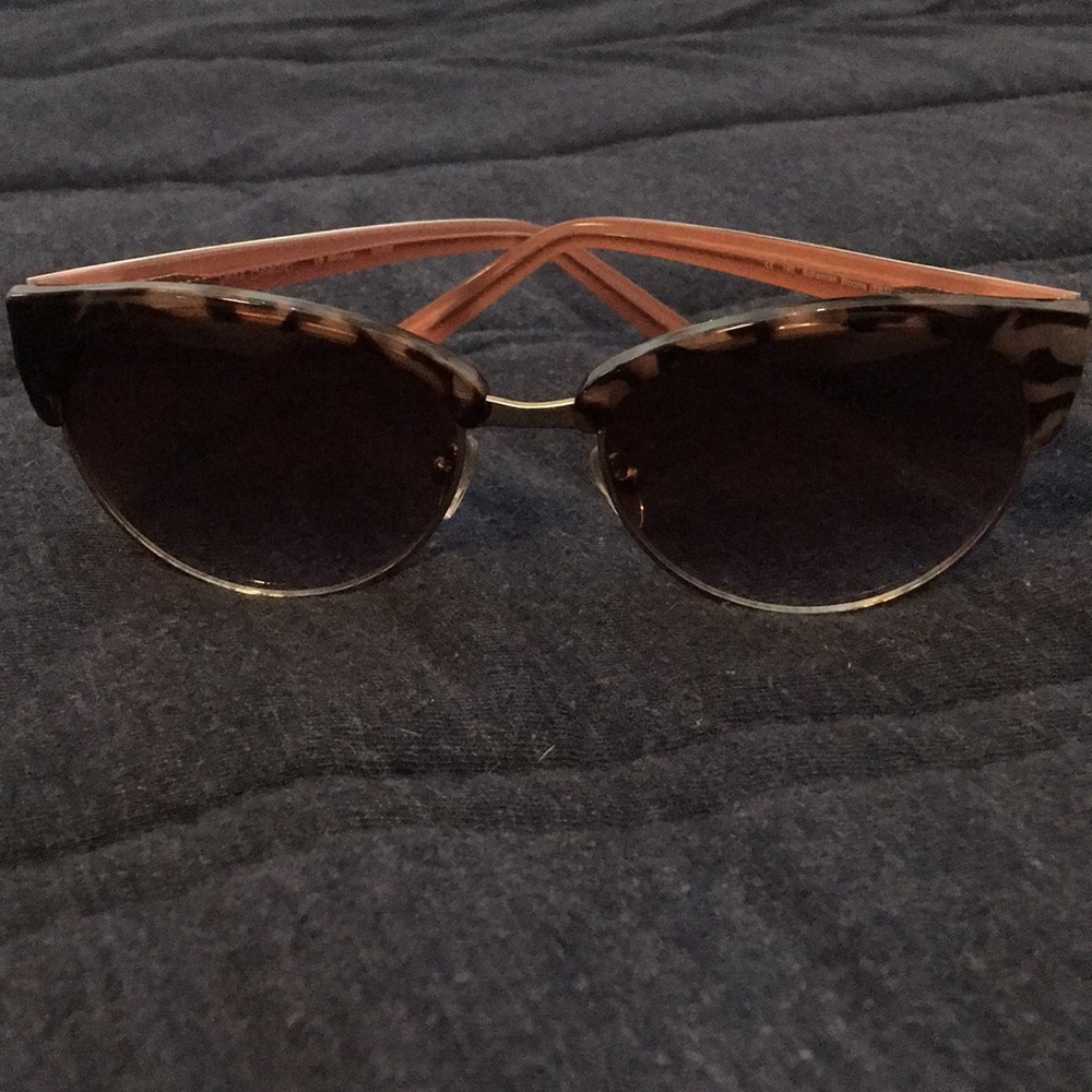Vera Bradley sunglasses